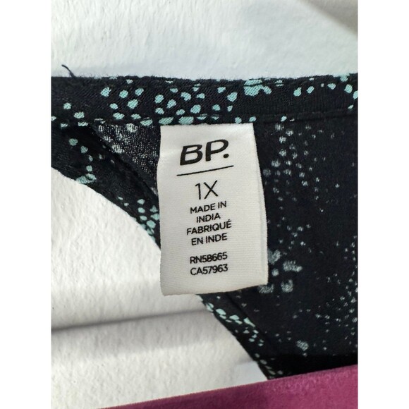 BP. Women’s Paisley Flutter Sleeve V-Neck Dress Plus Size: 1X - Picture 5 of 8